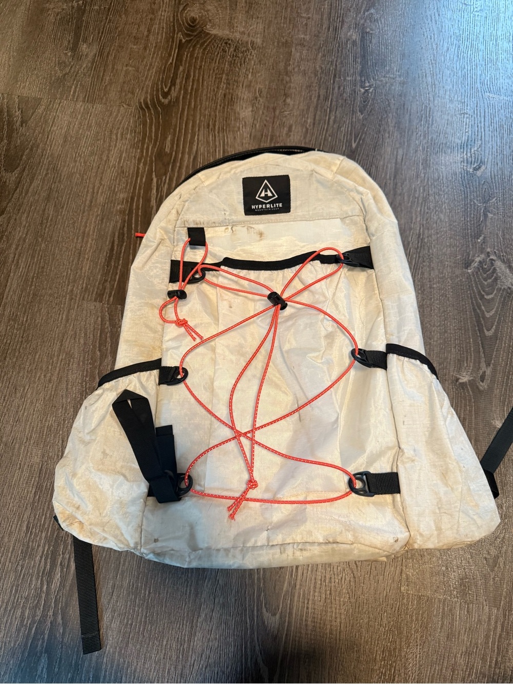Hyperlite mountain gear daybreak ultralight daypack